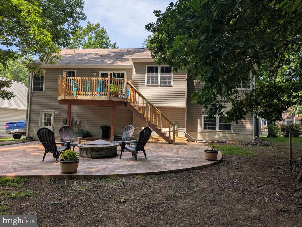 305 BIRDIE ROAD