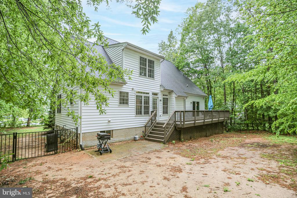 1472 MORRIS POND DRIVE
