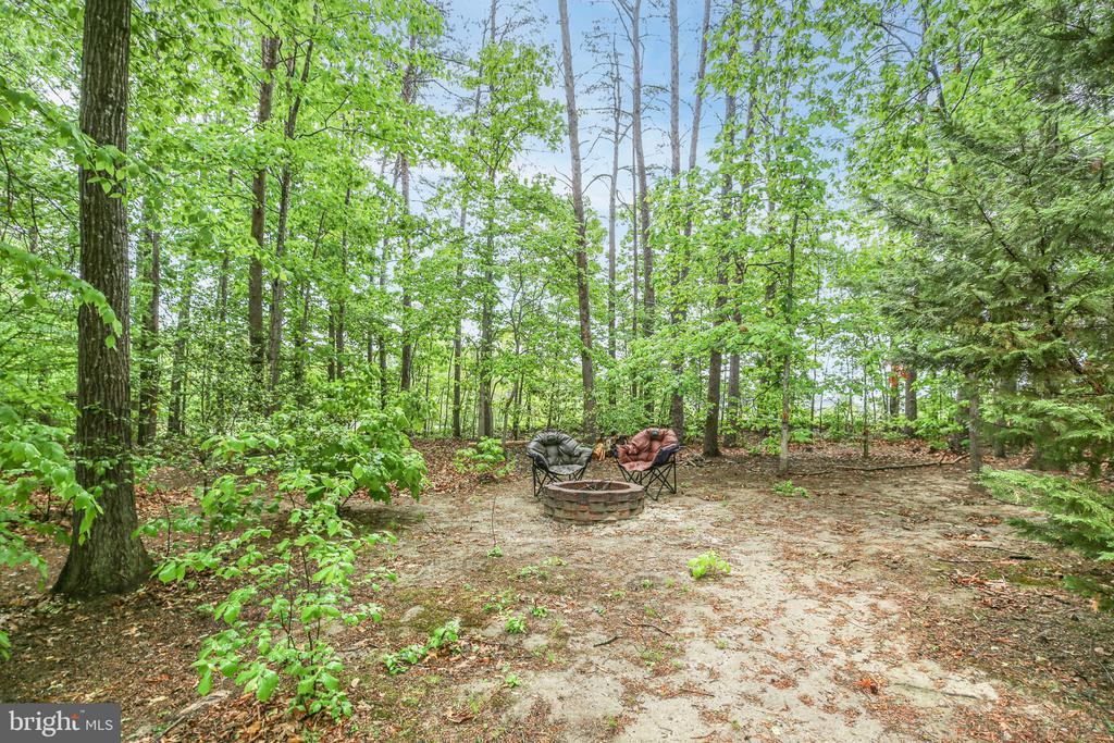 1472 MORRIS POND DRIVE