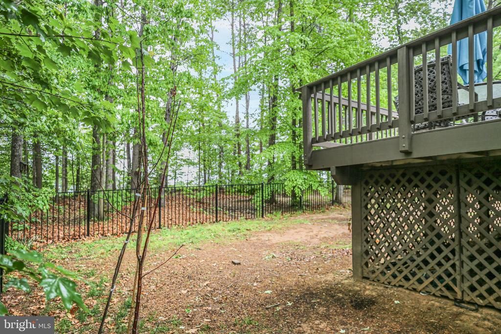 1472 MORRIS POND DRIVE