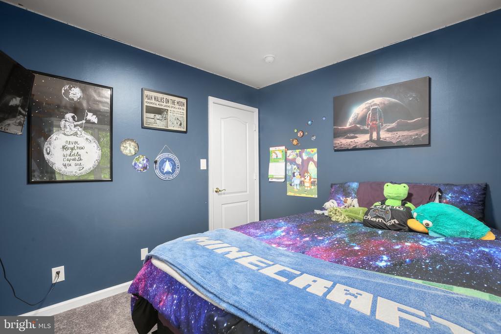 1472 MORRIS POND DRIVE