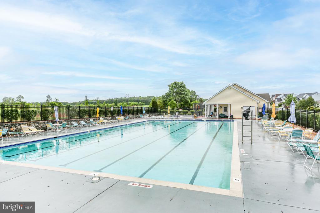 1472 MORRIS POND DRIVE
