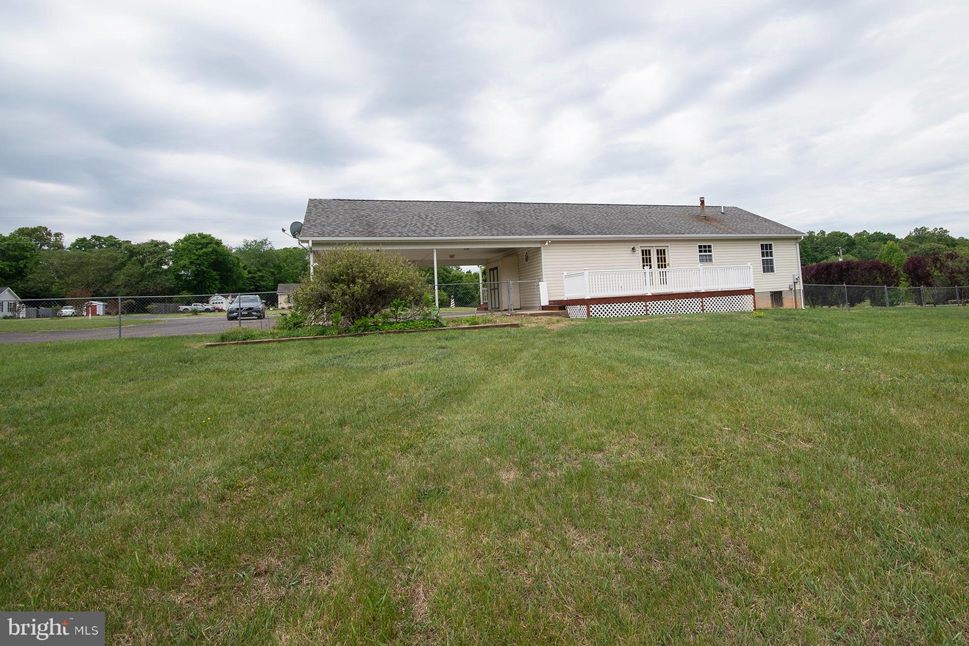 9379 STONEGATE LANE