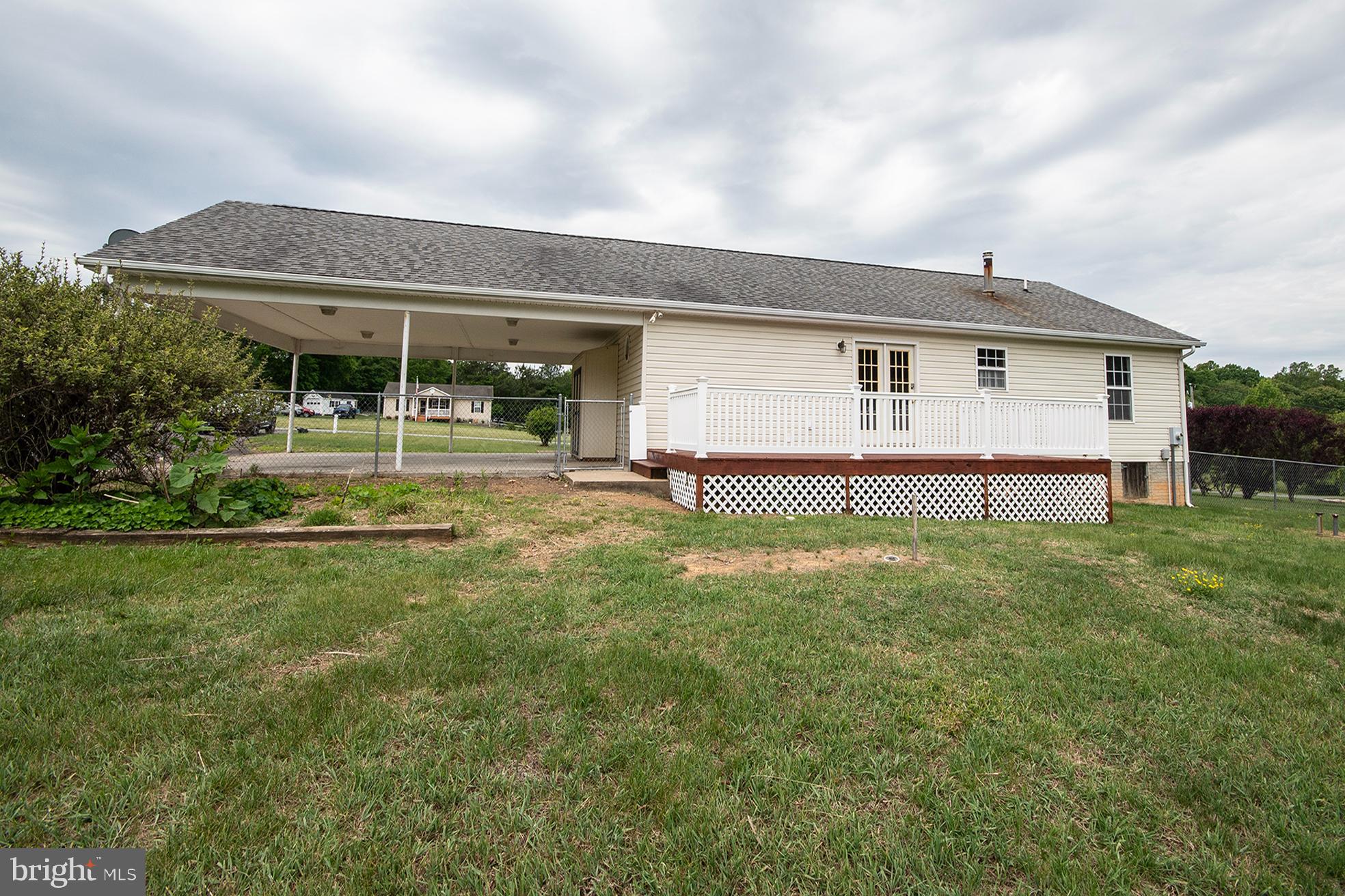 9379 STONEGATE LANE
