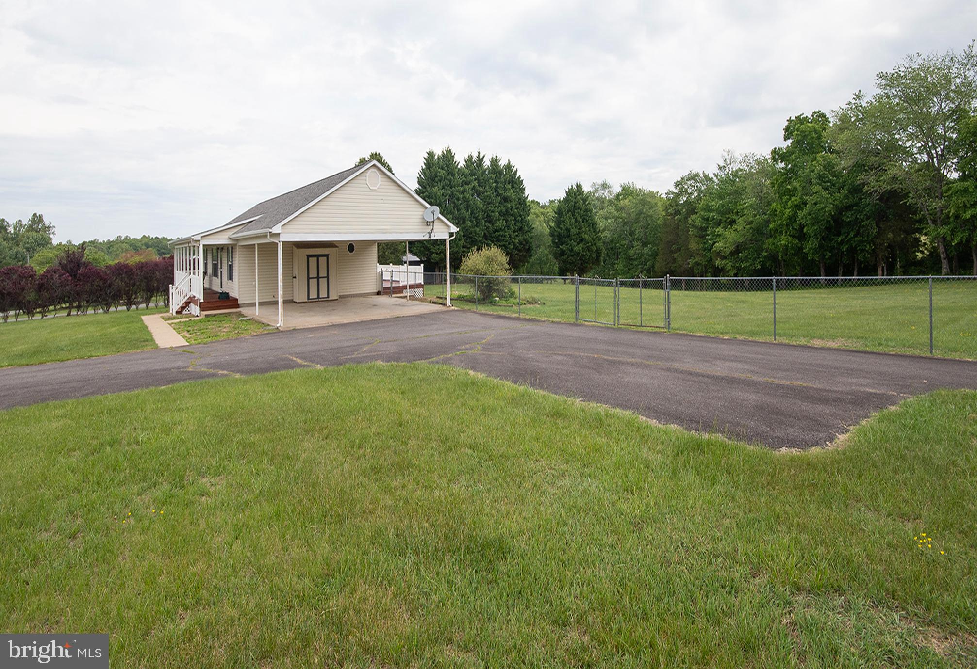 9379 STONEGATE LANE