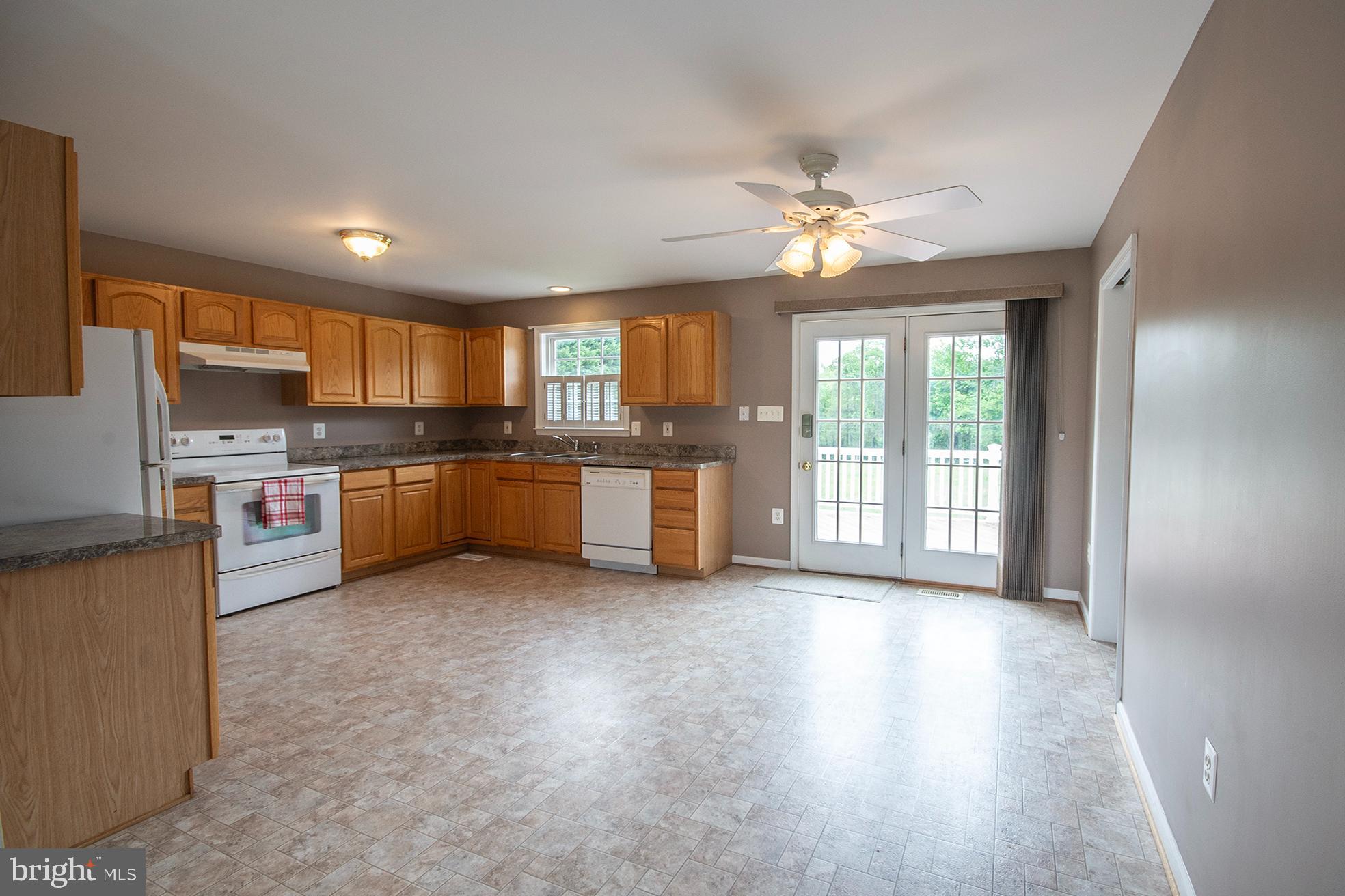 9379 STONEGATE LANE