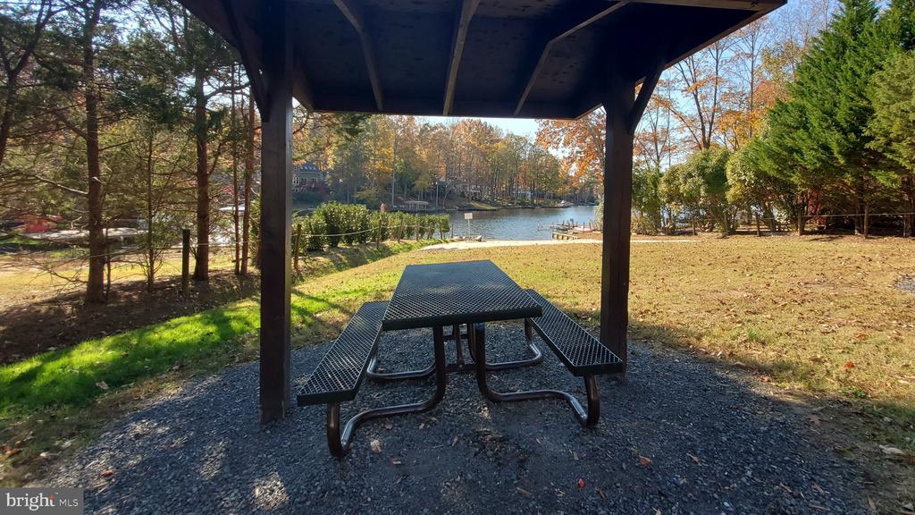 216 SPOTSWOOD ROAD