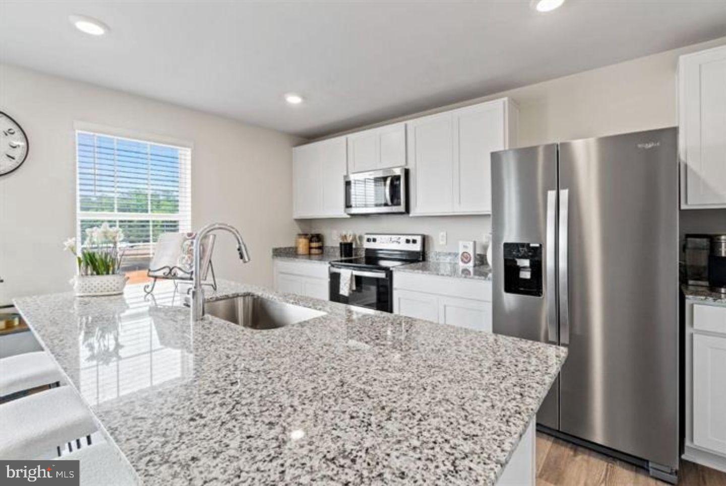 3216 WHITE TAIL DRIVE