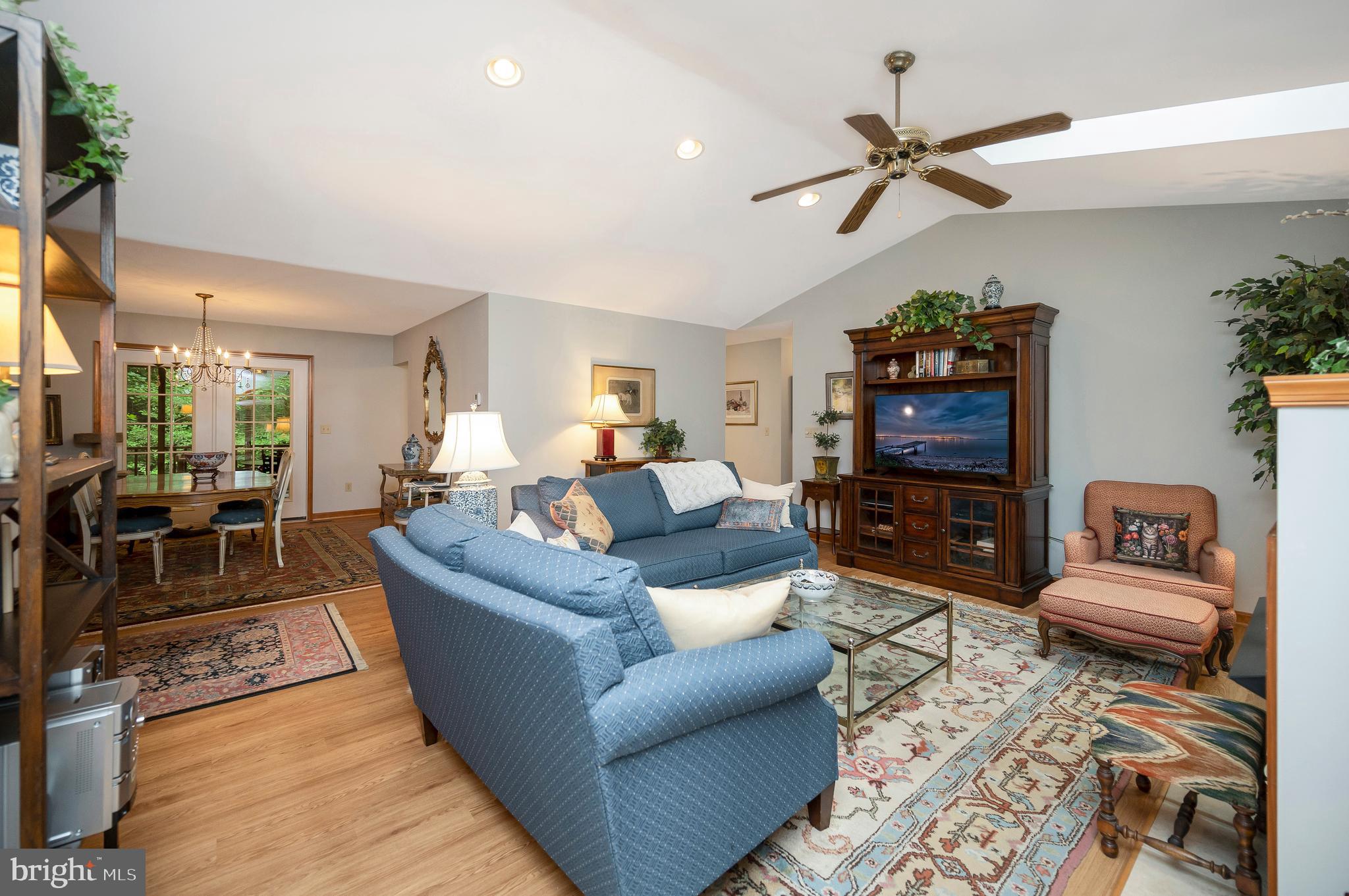 2402 LAKEVIEW PARKWAY