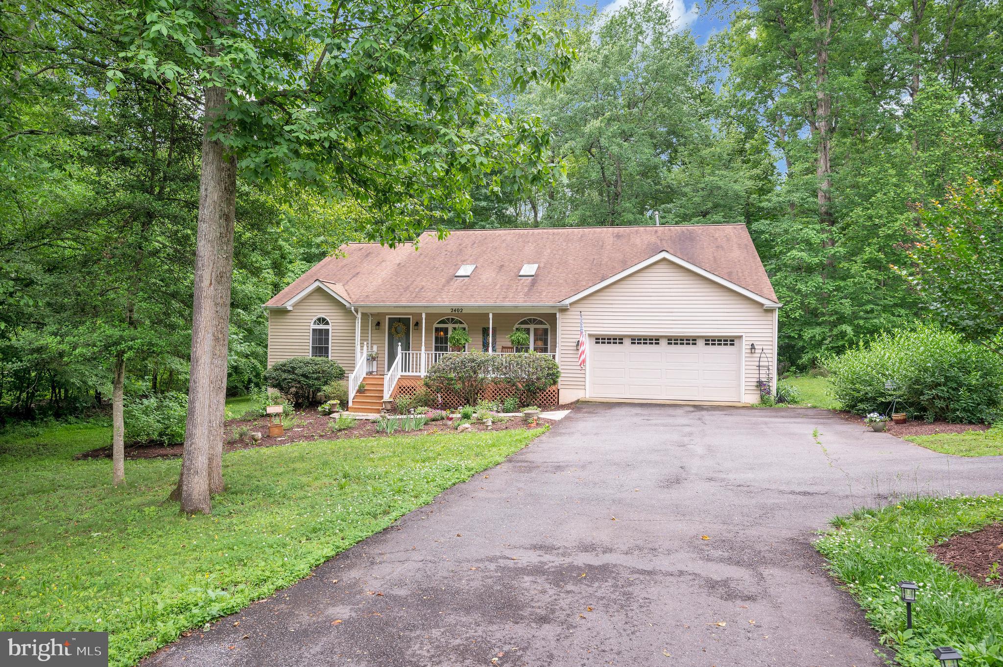 2402 LAKEVIEW PARKWAY