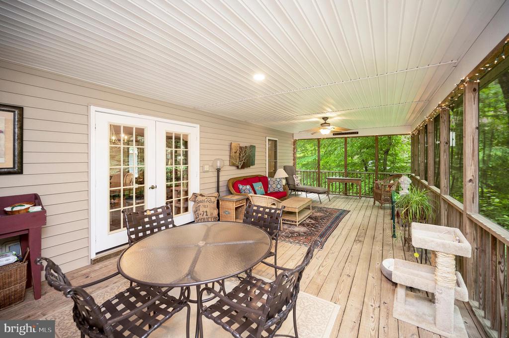 2402 LAKEVIEW PARKWAY