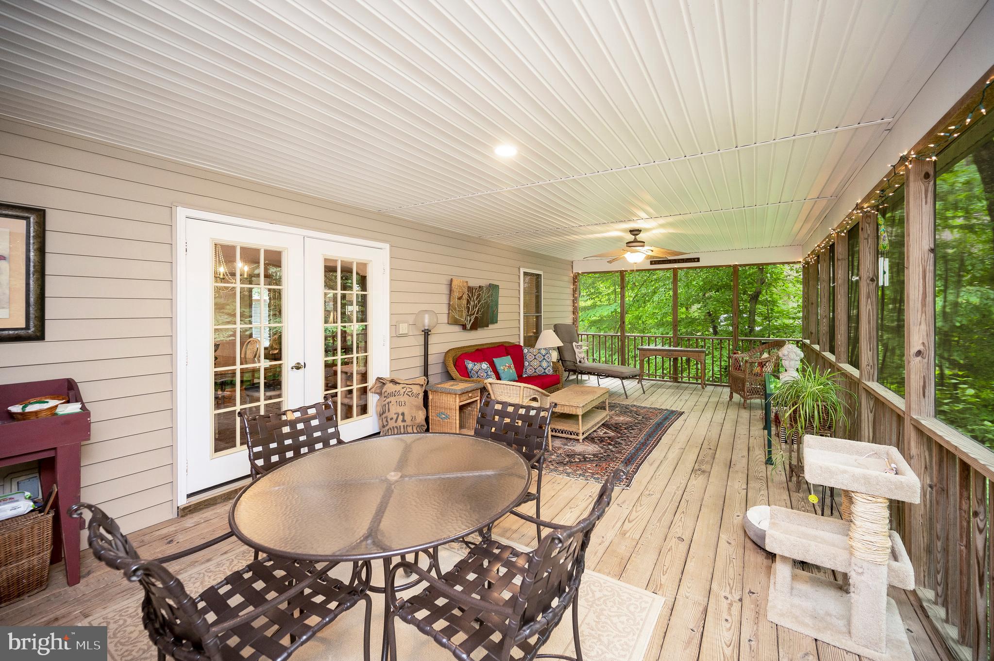 2402 LAKEVIEW PARKWAY