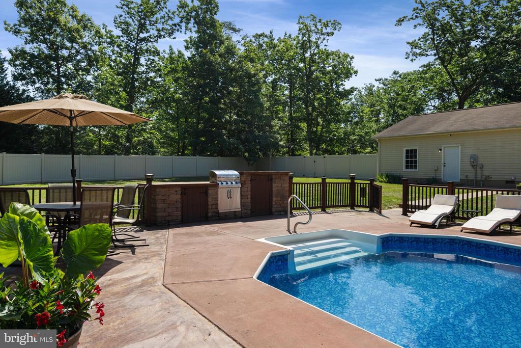 25360 KYLIES LANE
