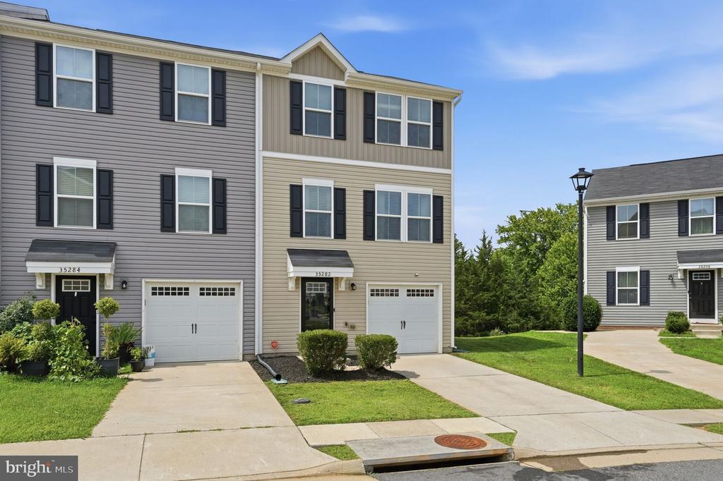 35282 SARA COURT