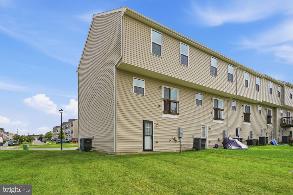 35282 SARA COURT