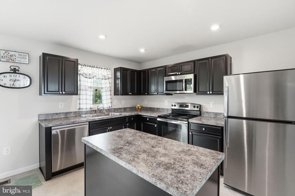 35282 SARA COURT