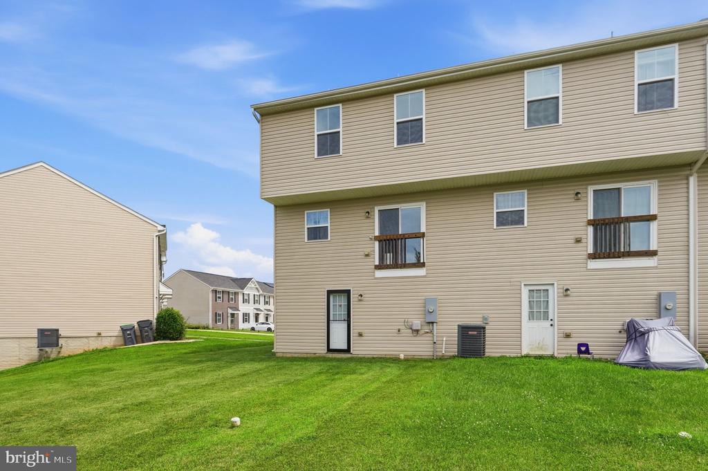 35282 SARA COURT