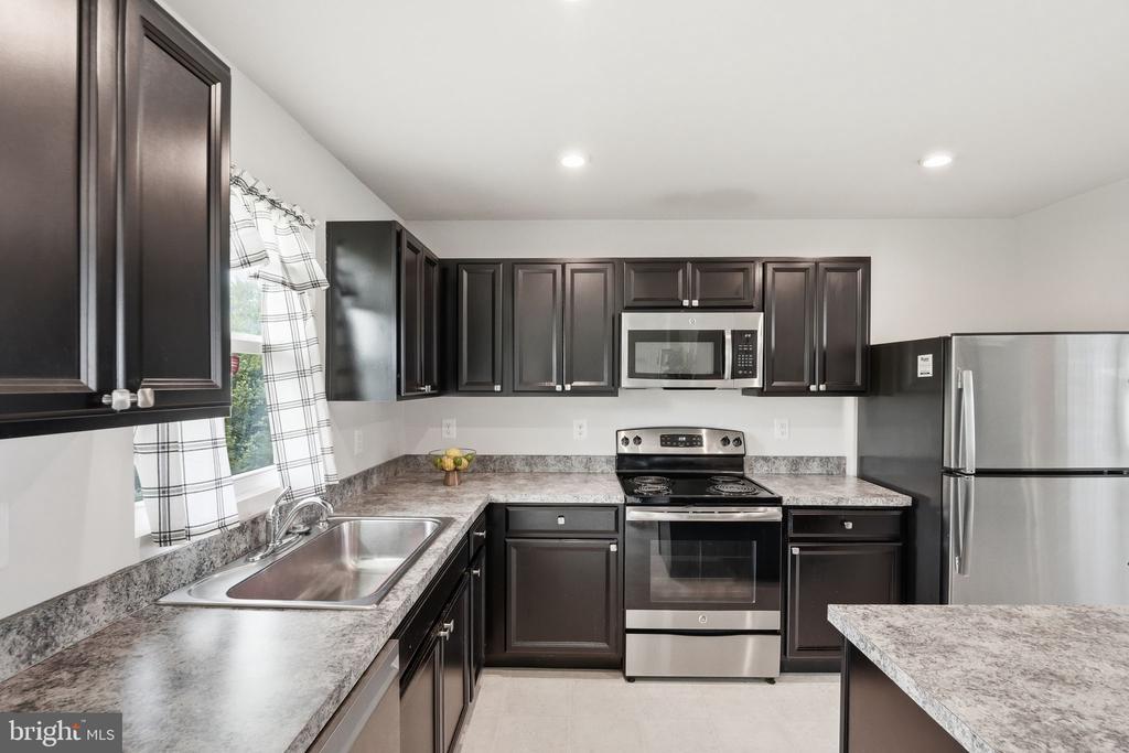 35282 SARA COURT