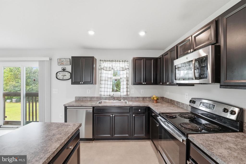 35282 SARA COURT
