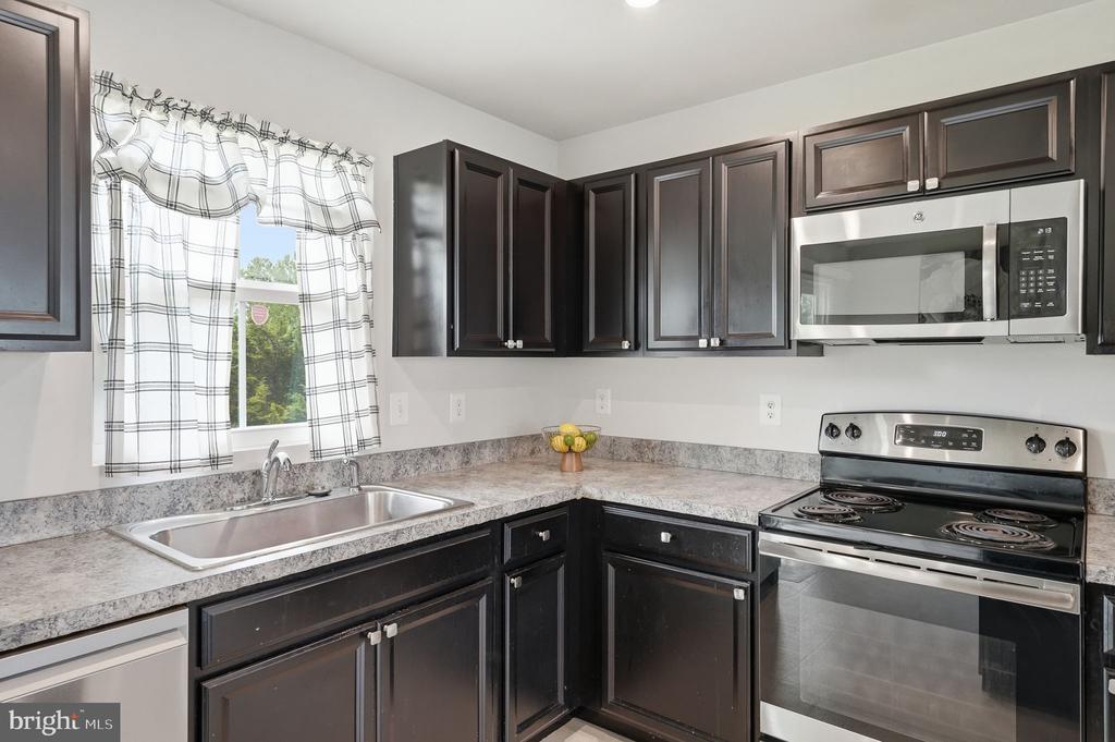 35282 SARA COURT