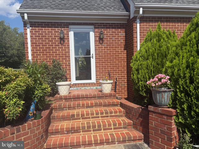 215 BOXLEY LANE