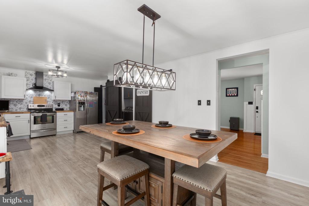 108 SEVEN PINES DRIVE
