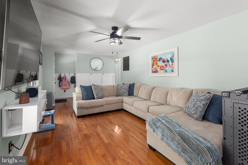 108 SEVEN PINES DRIVE