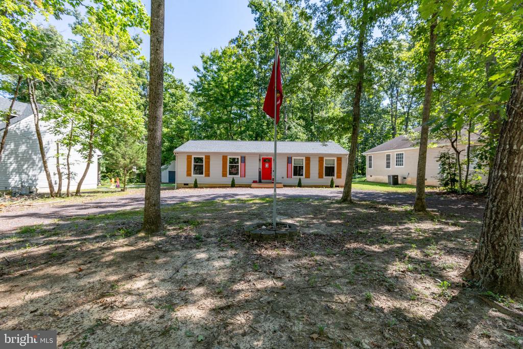 108 SEVEN PINES DRIVE