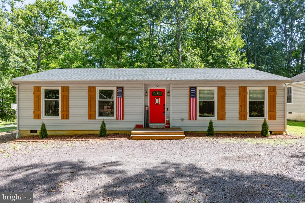 108 SEVEN PINES DRIVE