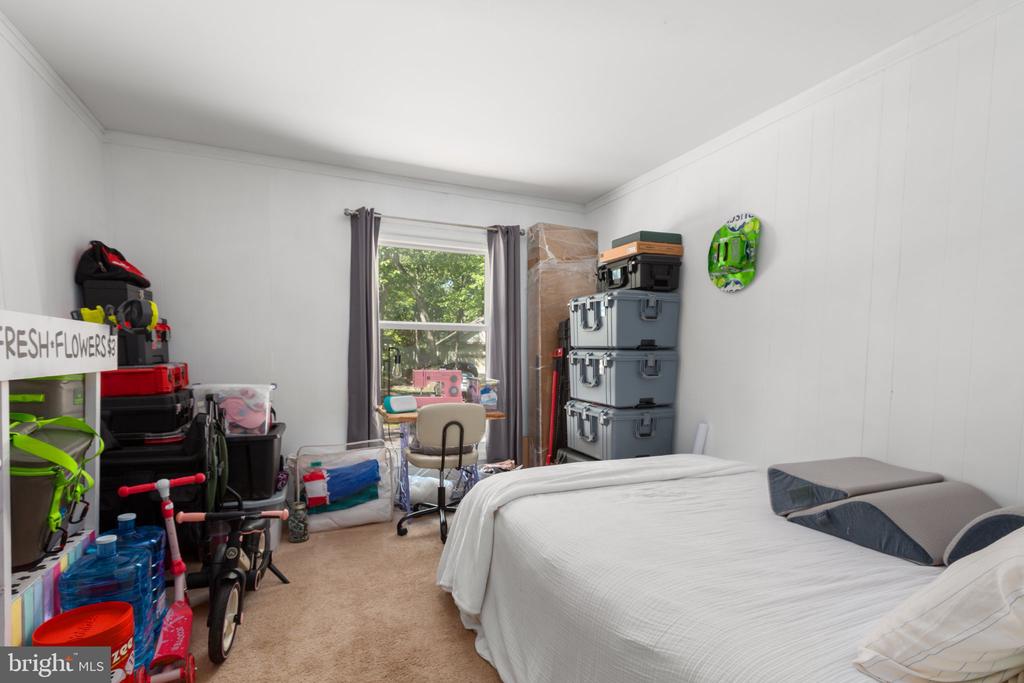 108 SEVEN PINES DRIVE