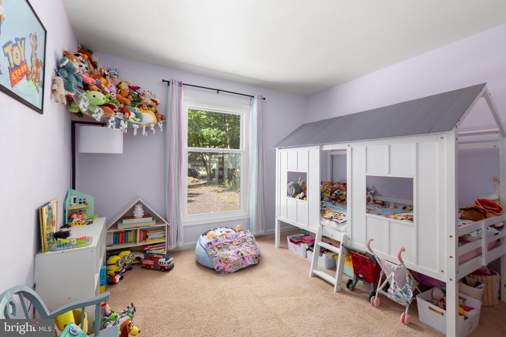 108 SEVEN PINES DRIVE