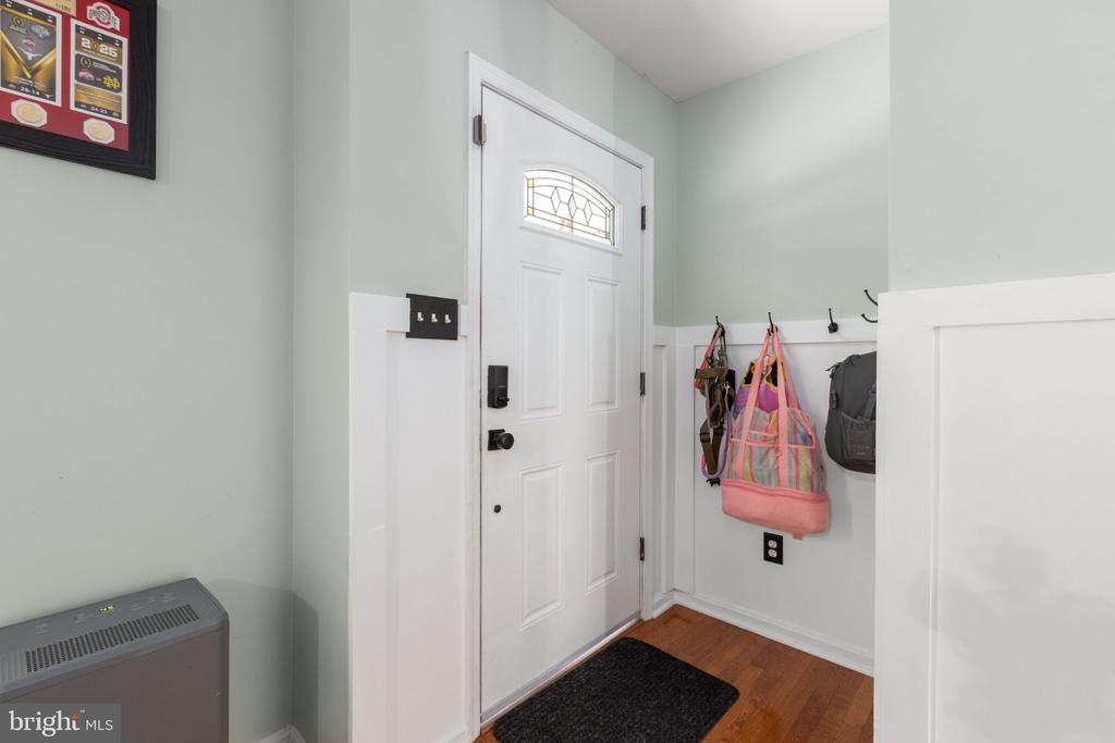 108 SEVEN PINES DRIVE