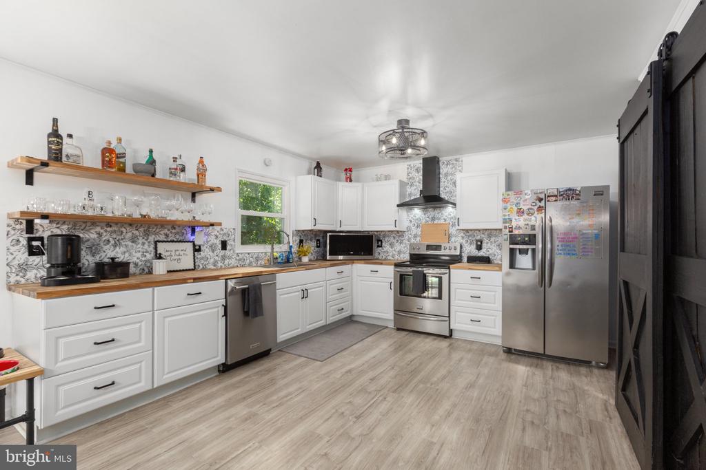 108 SEVEN PINES DRIVE
