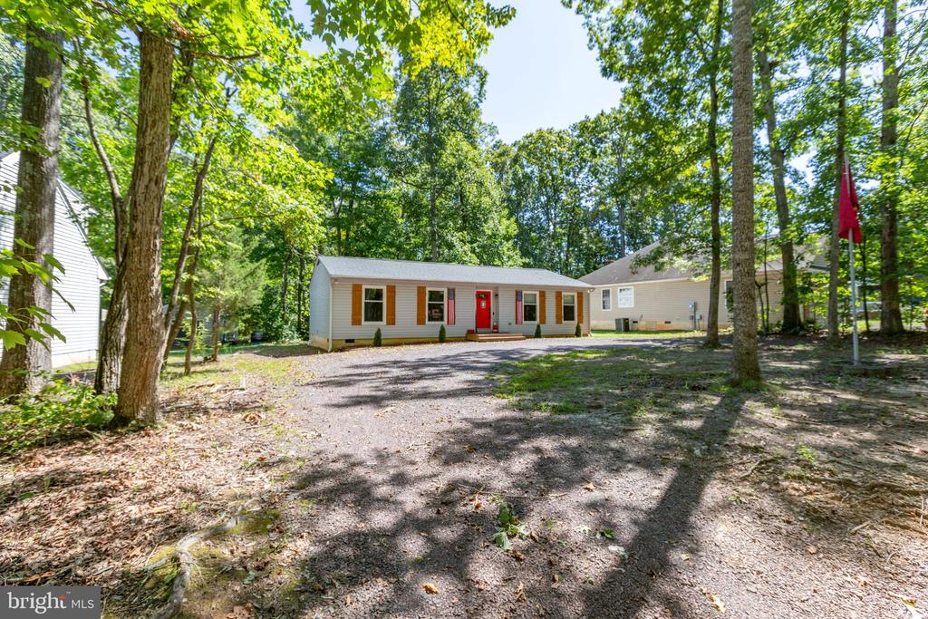 108 SEVEN PINES DRIVE