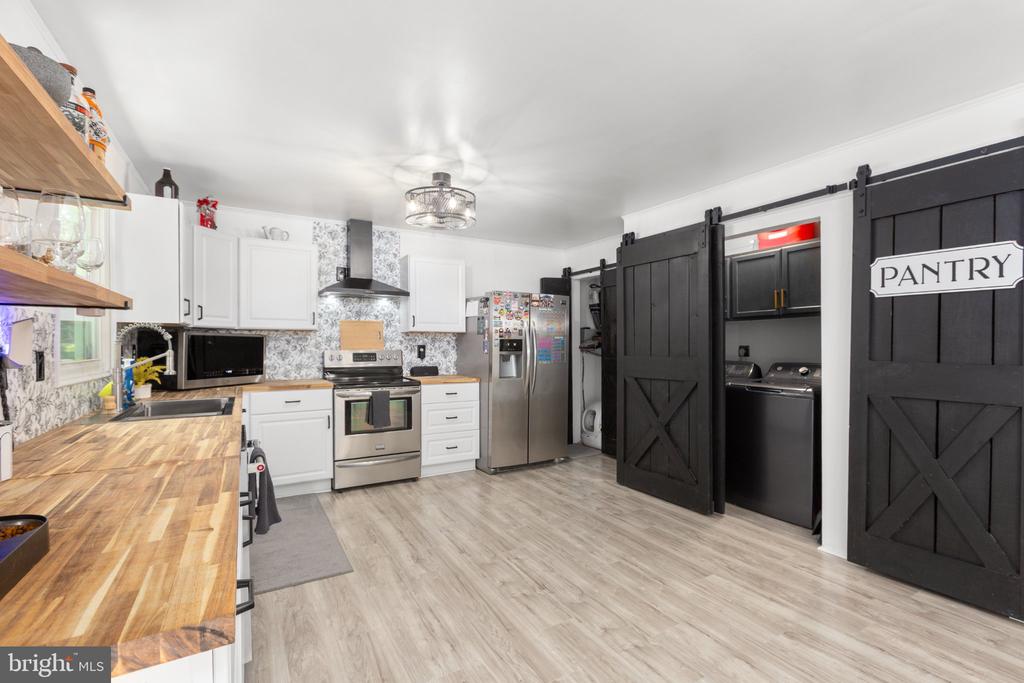 108 SEVEN PINES DRIVE