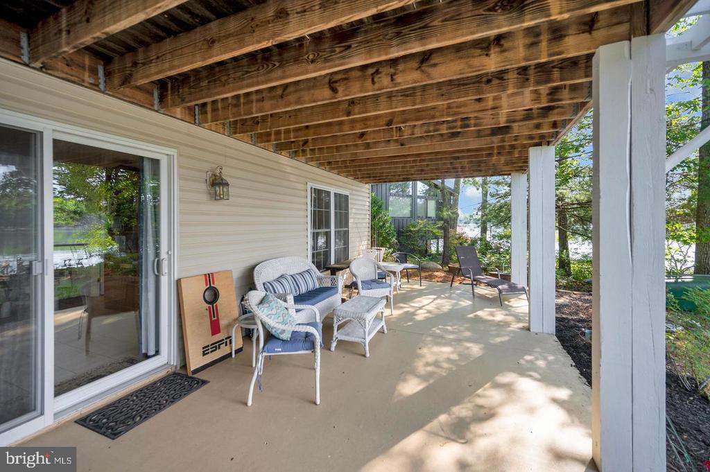 626 CORNWALLIS AVENUE