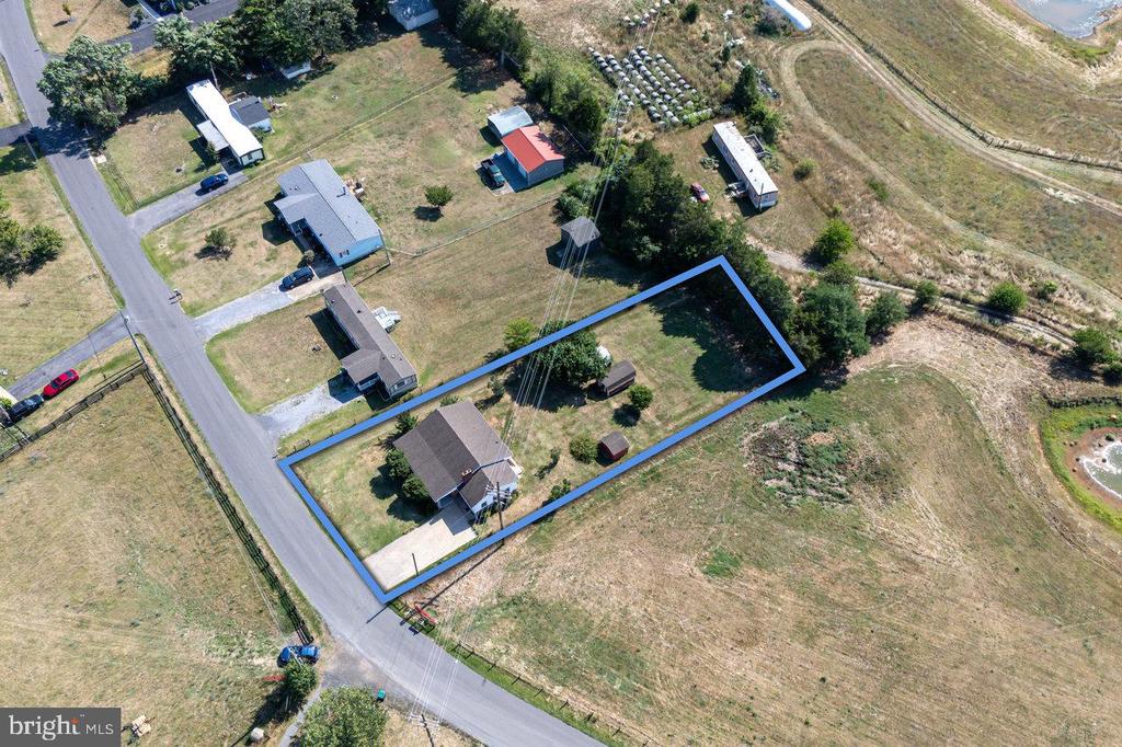 925 FORREST DRIVE