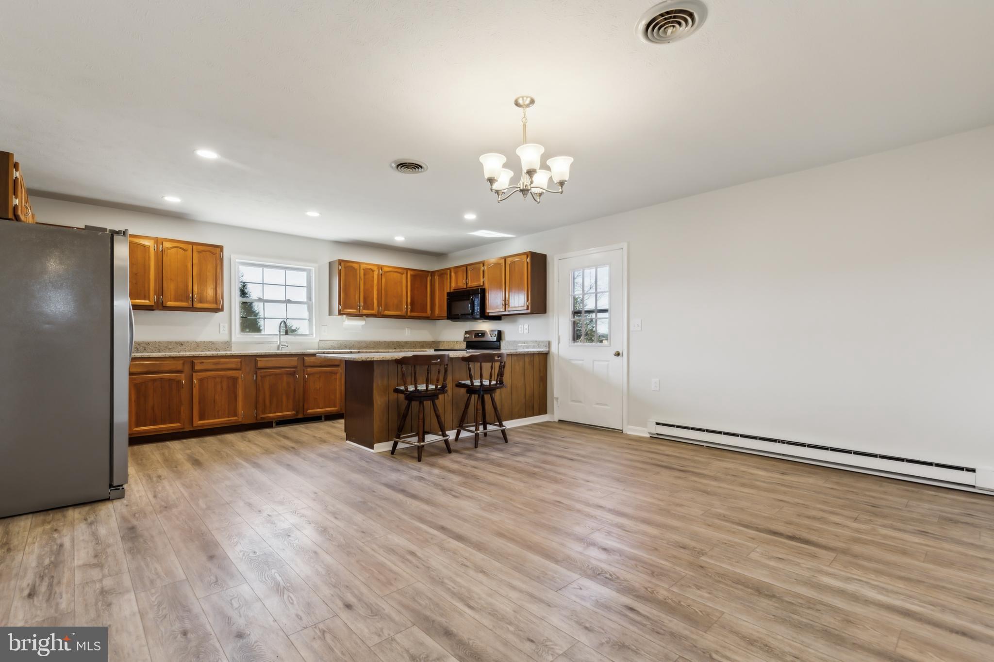 24 Springview Blvd