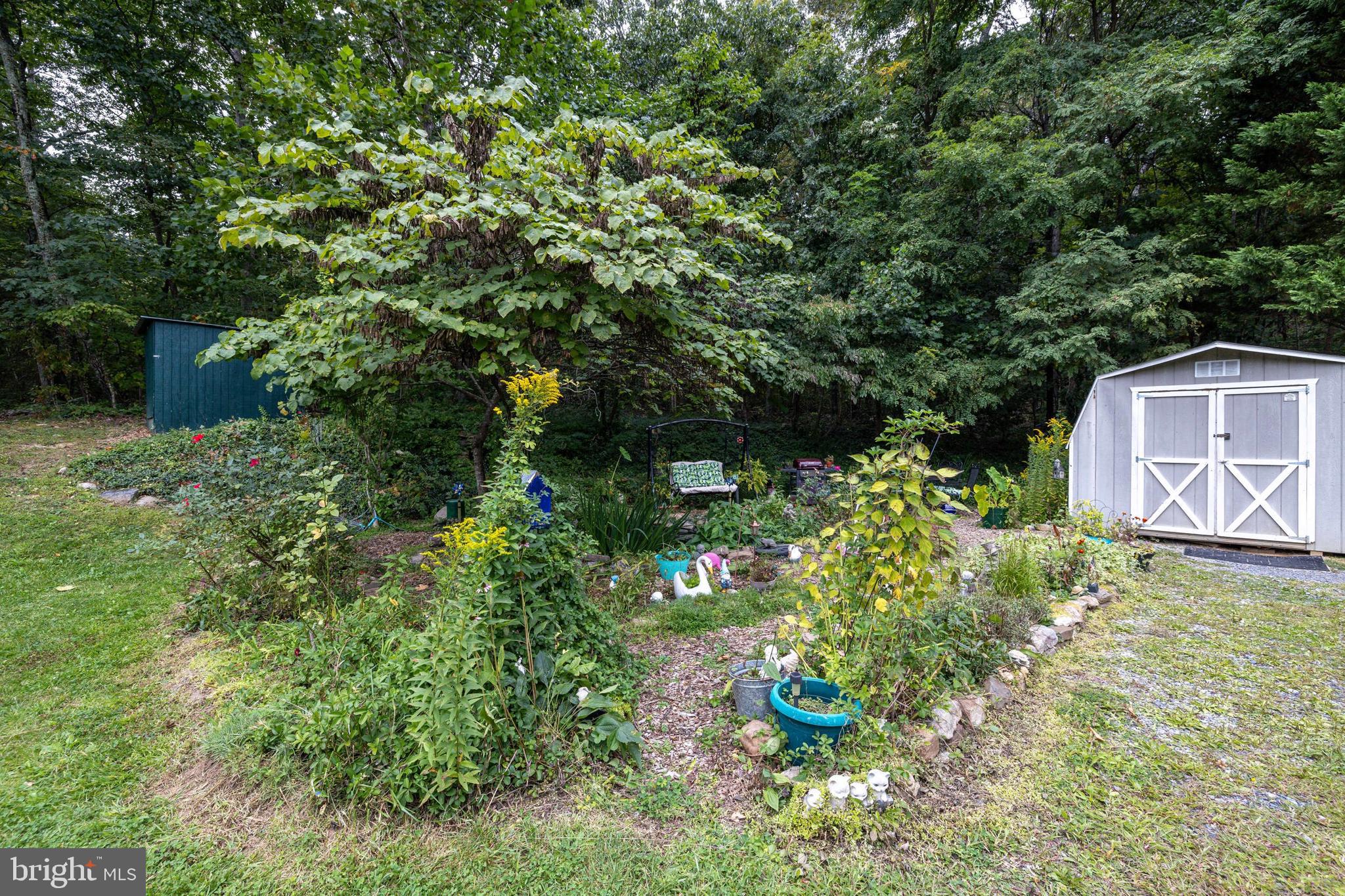 287 MOCKINGBIRD LANE