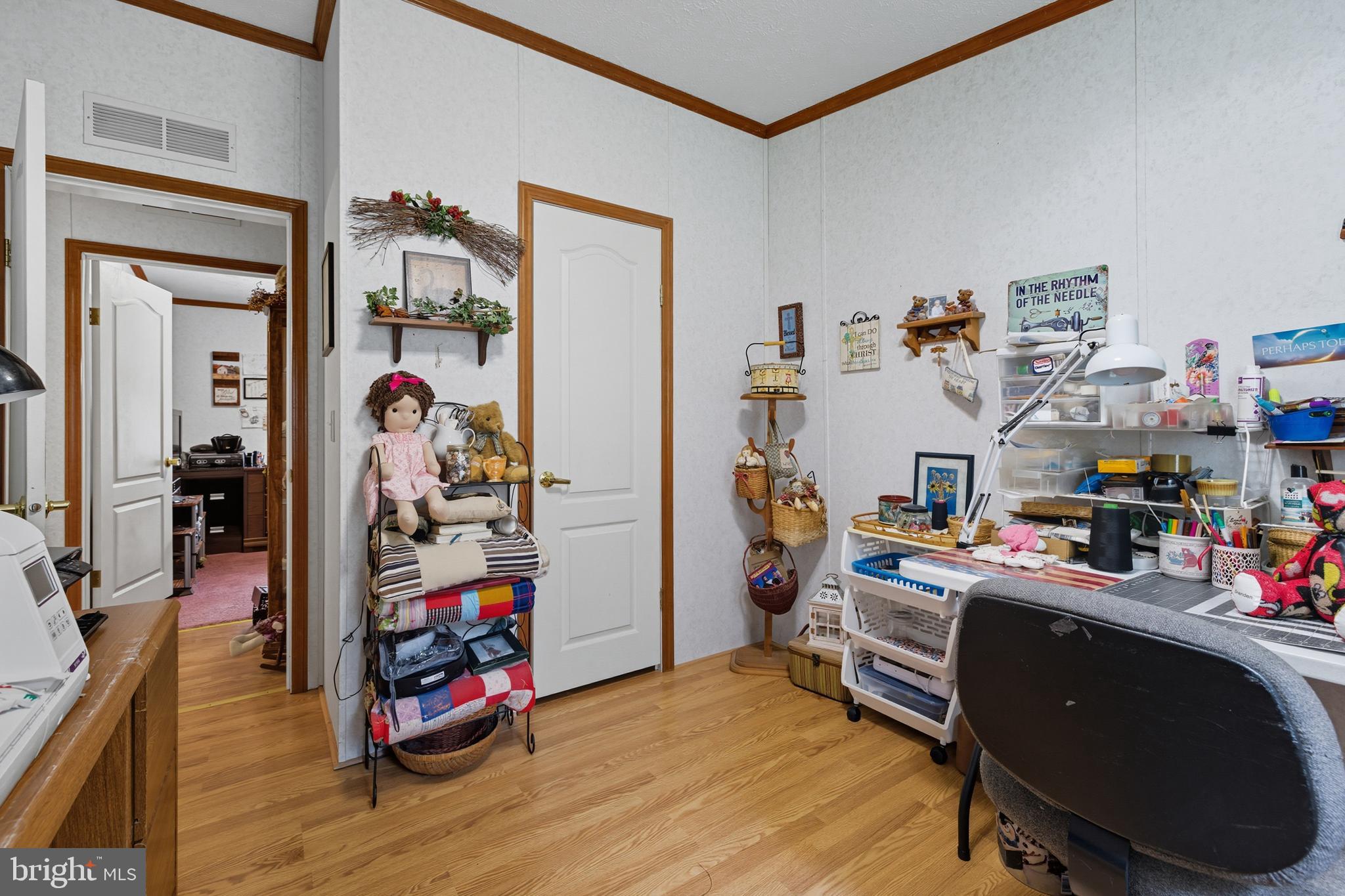 287 MOCKINGBIRD LANE