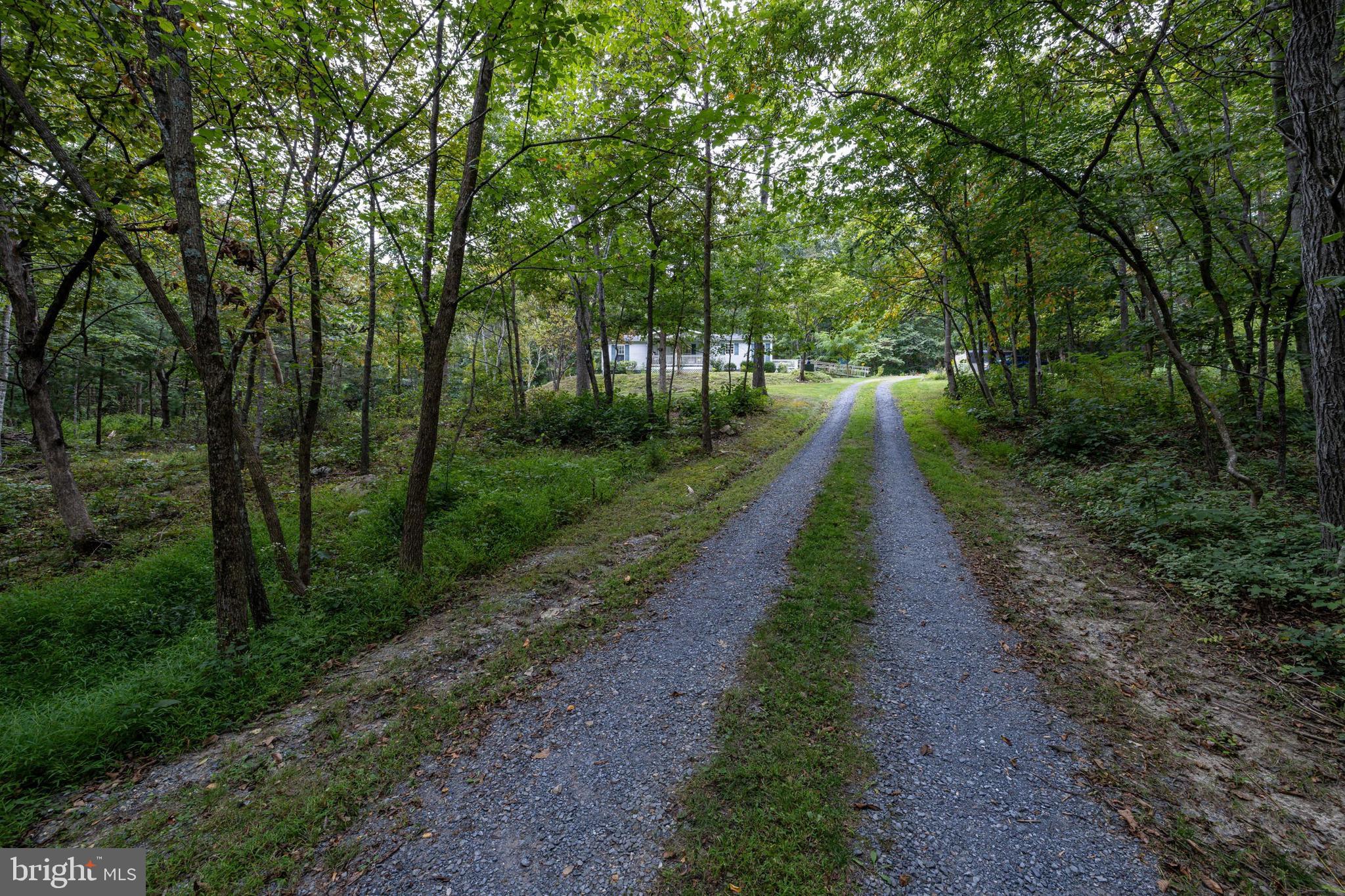 287 MOCKINGBIRD LANE