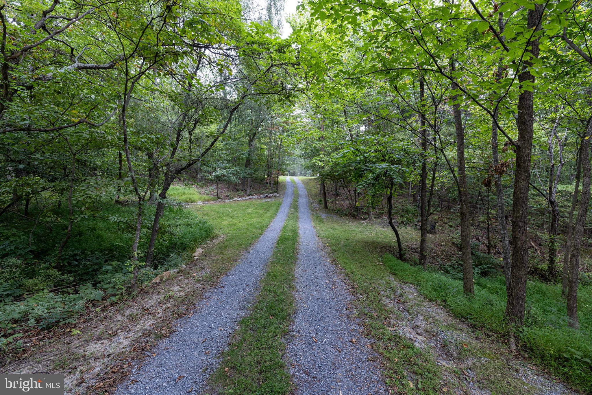 287 MOCKINGBIRD LANE