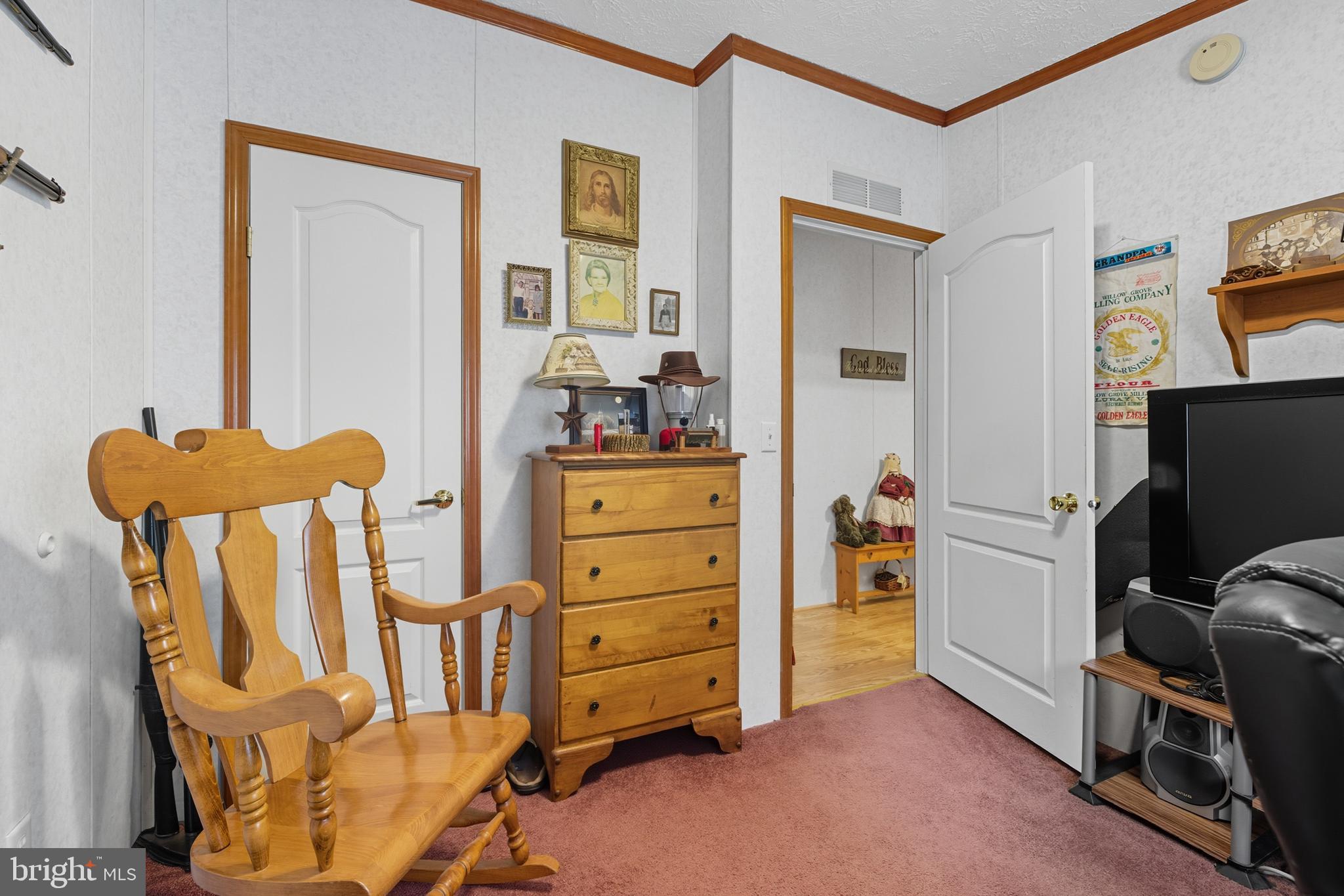 287 MOCKINGBIRD LANE