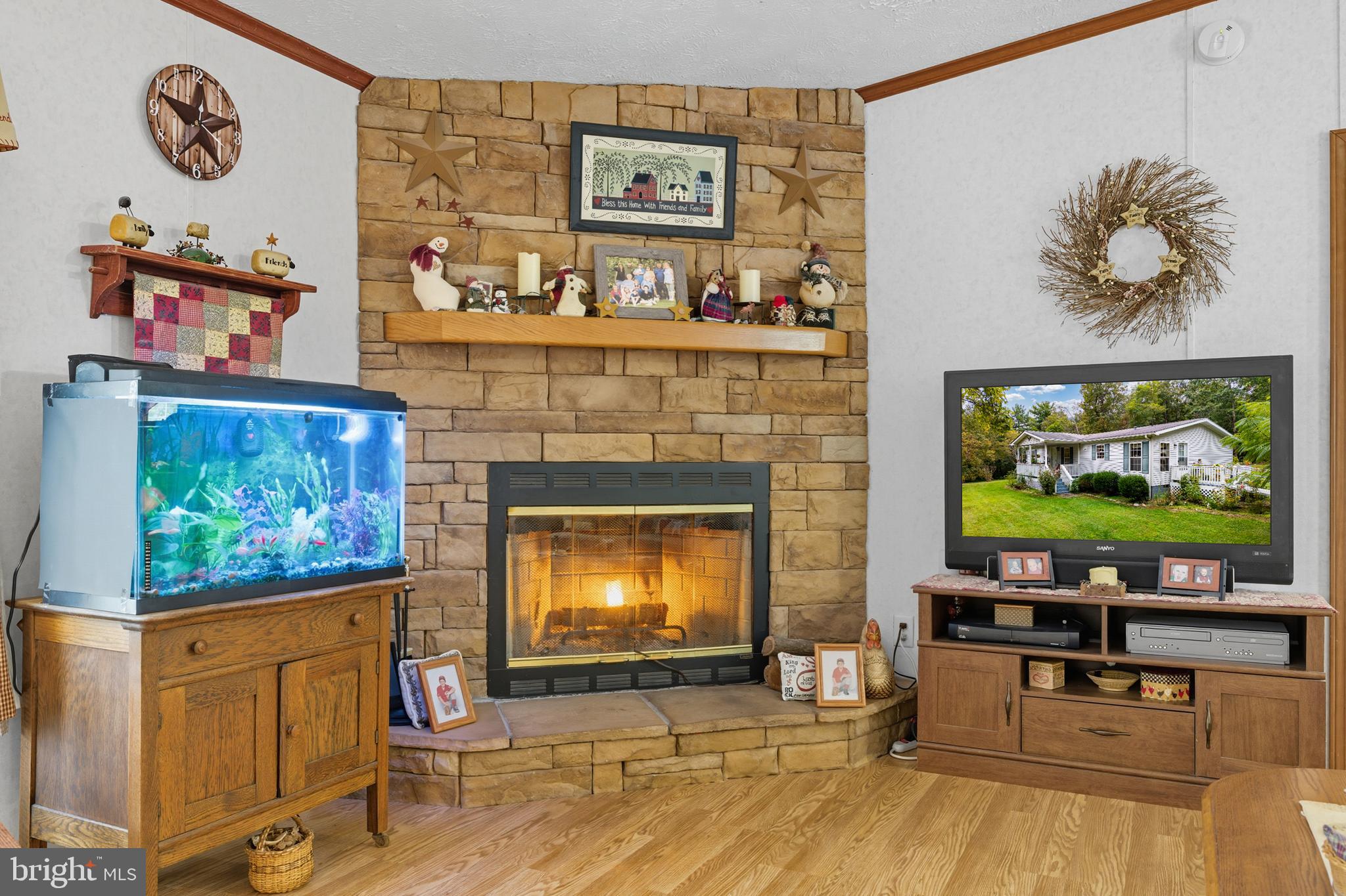 287 MOCKINGBIRD LANE