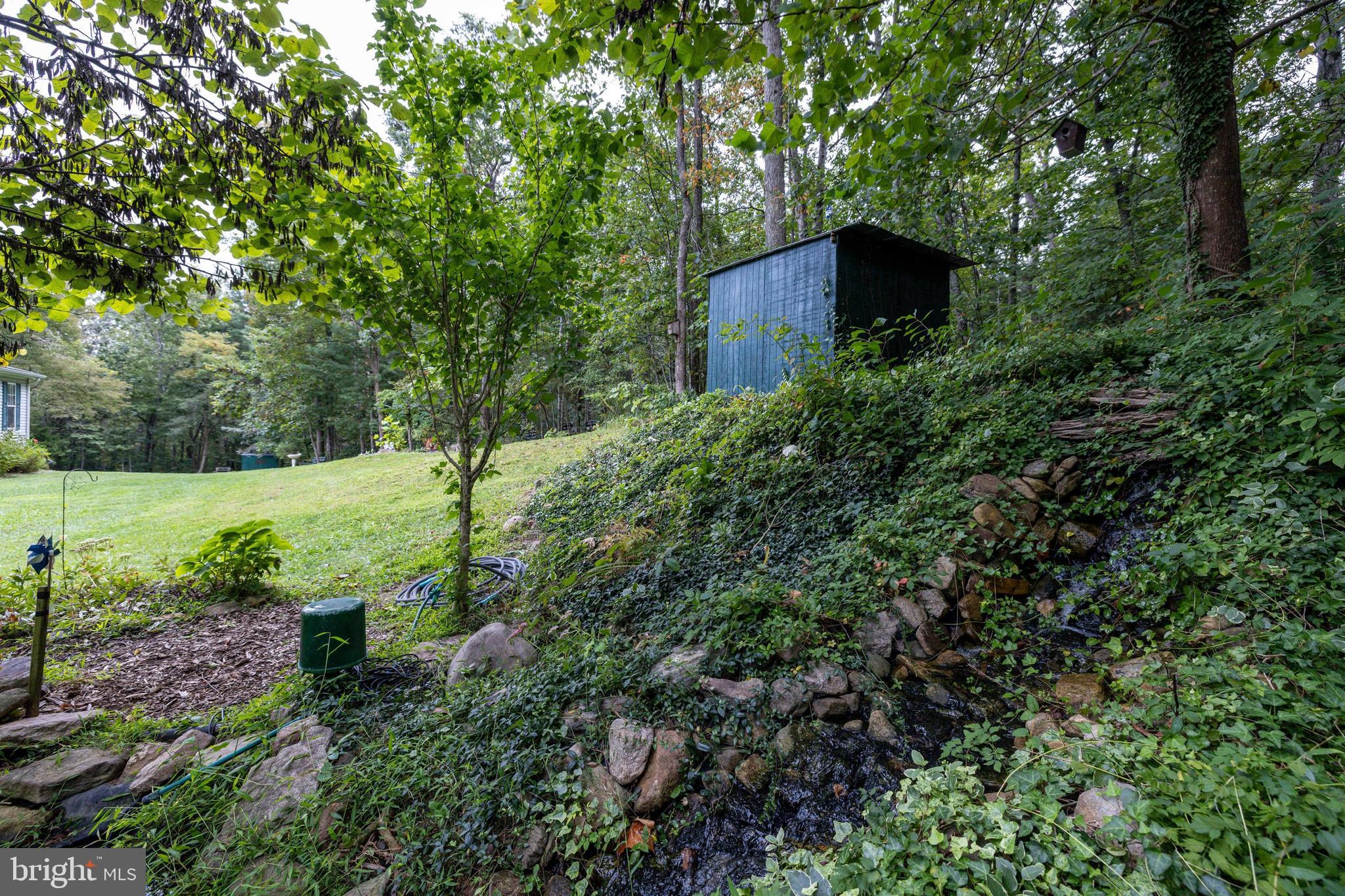 287 MOCKINGBIRD LANE