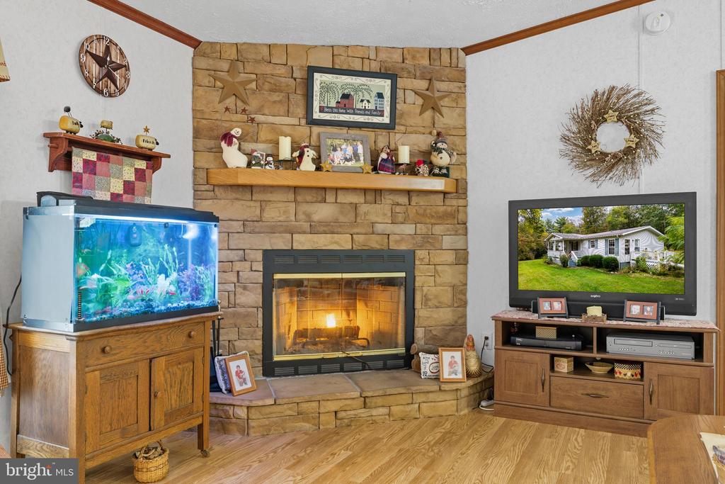 287 MOCKINGBIRD LANE