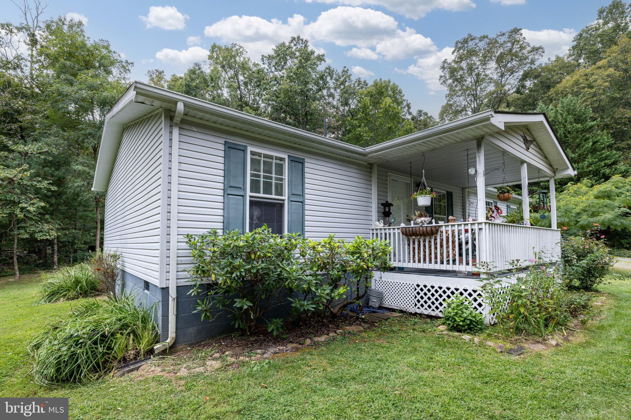 287 MOCKINGBIRD LANE