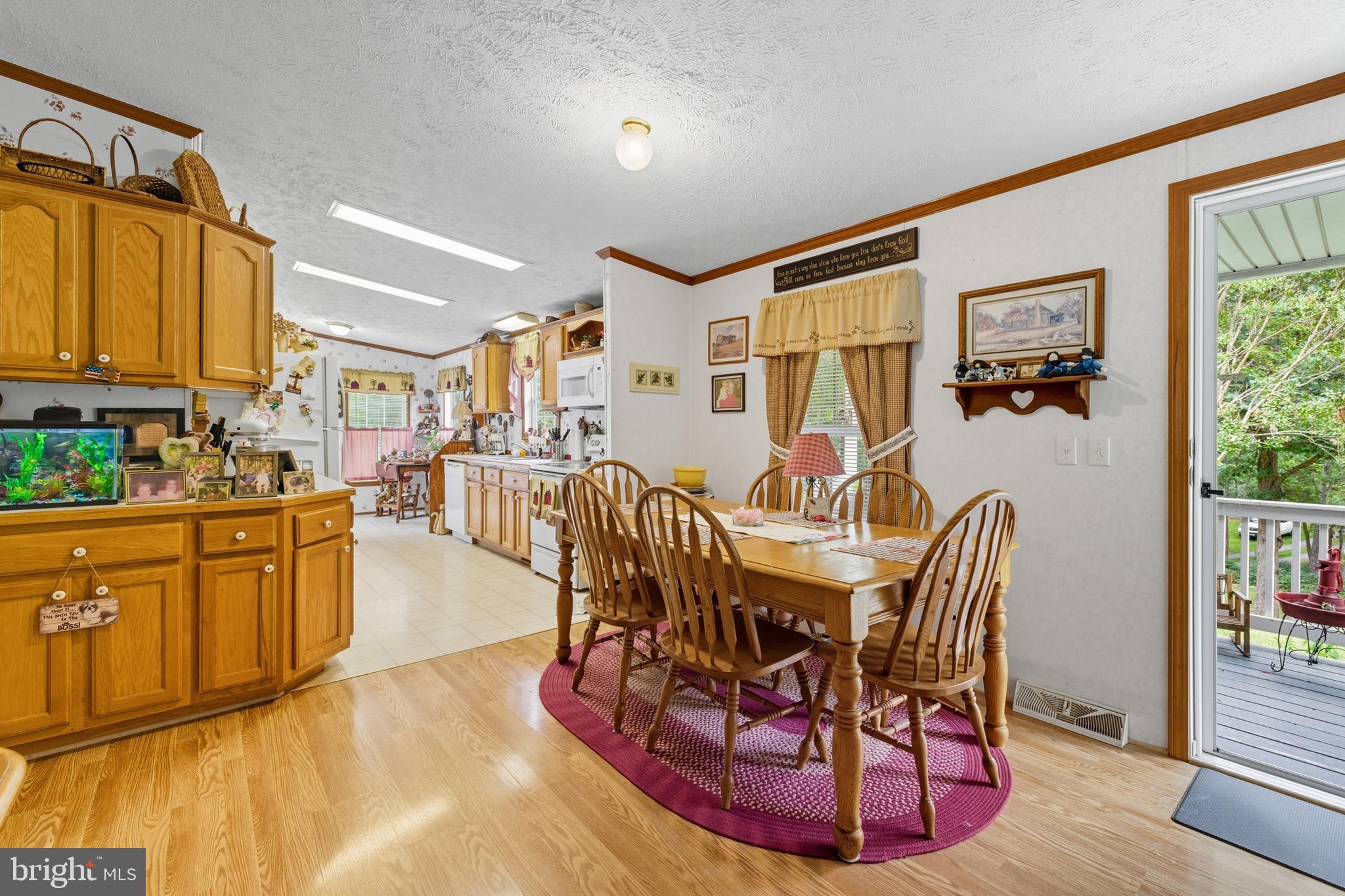 287 MOCKINGBIRD LANE