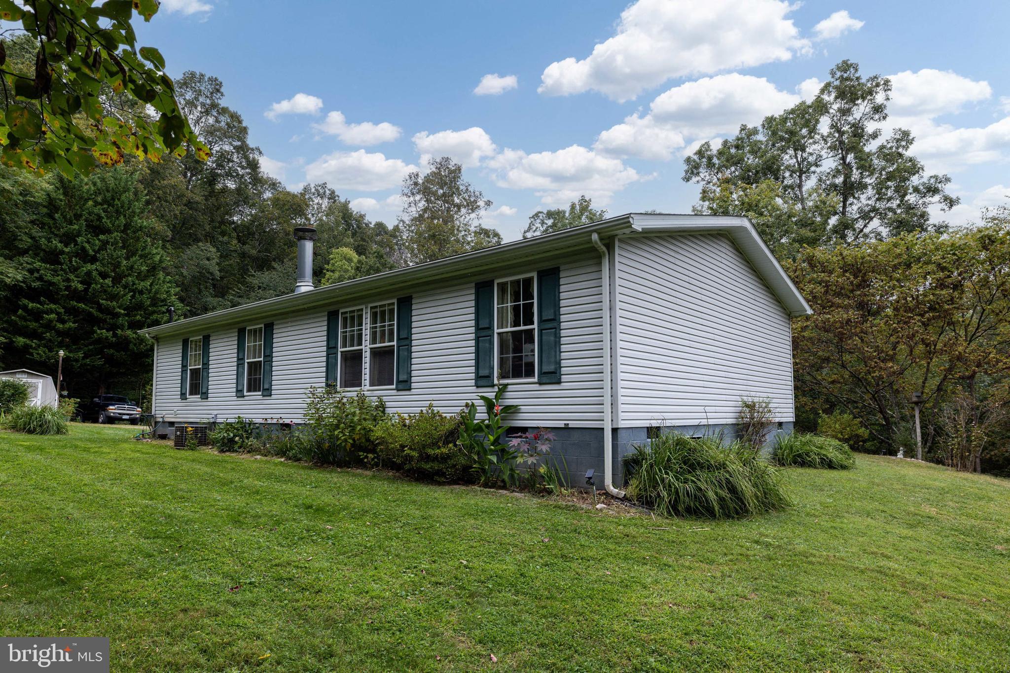 287 MOCKINGBIRD LANE