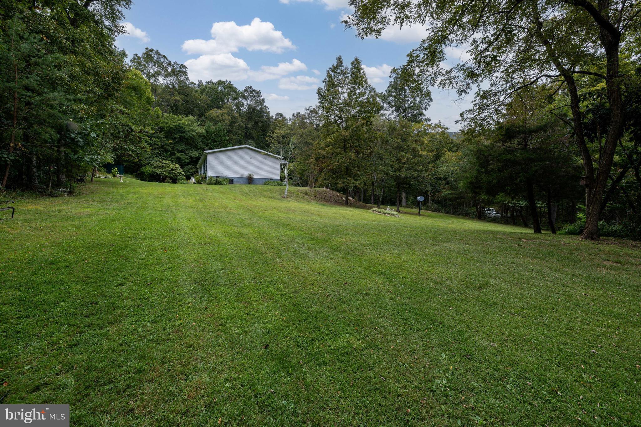 287 MOCKINGBIRD LANE